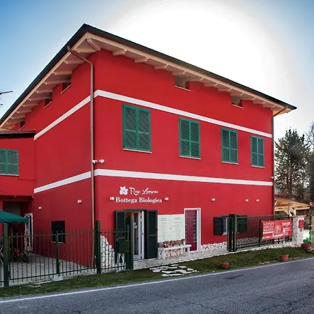 Rosso Lampone לינה וארוחת בוקר
